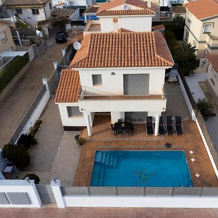Villa Victor リウマル エクステリア 写真